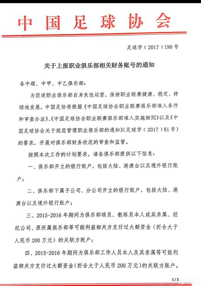 一道轻柔的声音传来，慕轻染走到黎漾身边，接过了她手中的行李，小漾，站在门口干什么，还不进来？小漾，欢迎回来。